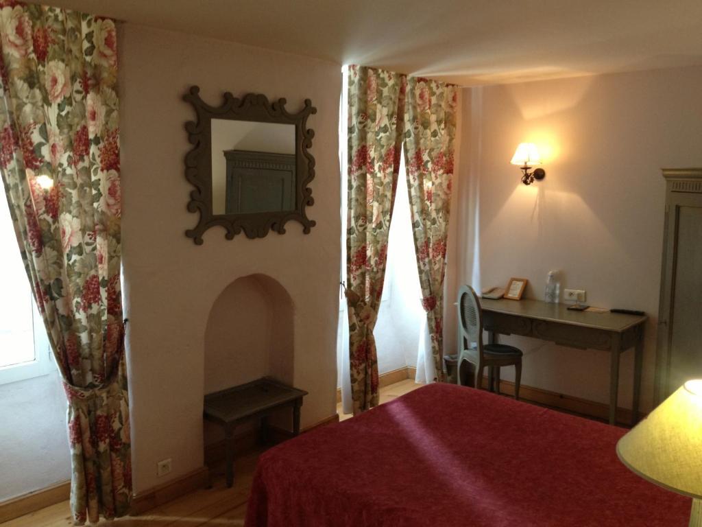 Hotel L'Astrolabe Oloron-Sainte-Marie Værelse billede