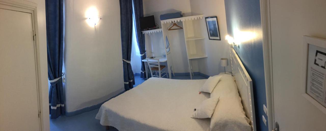 Hotel L'Astrolabe Oloron-Sainte-Marie Eksteriør billede
